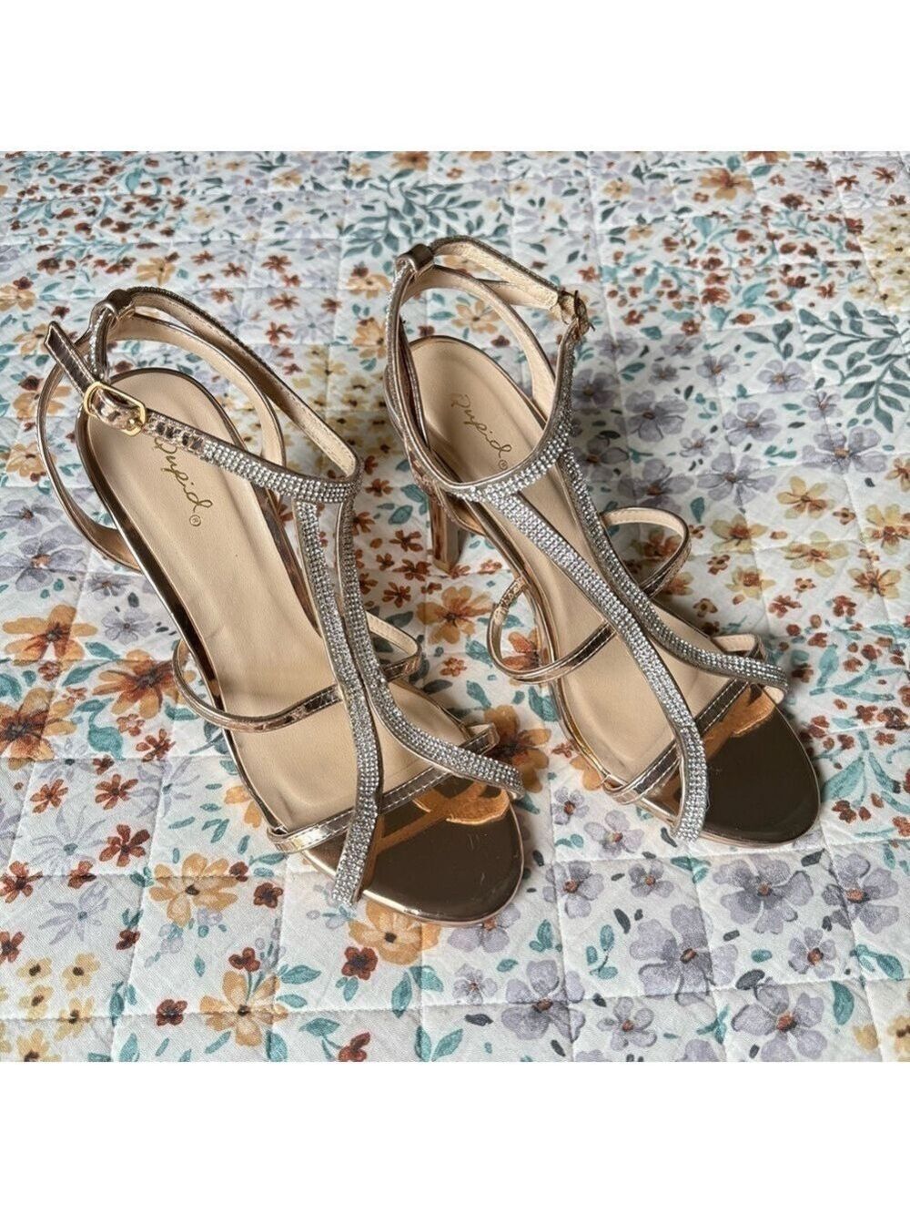 Cupid Gold Heels Sz9 4”